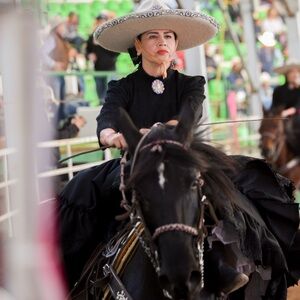 Meet your Posher, Beatriz